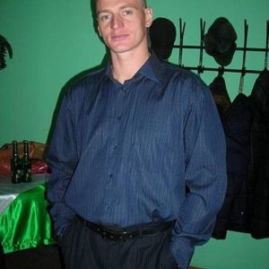 Aleksei , 42 года